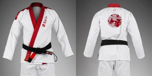 育碧官宣《刺客信条 影》运动服装联名系列，奈绪江T恤与弥助练功服引领潮流